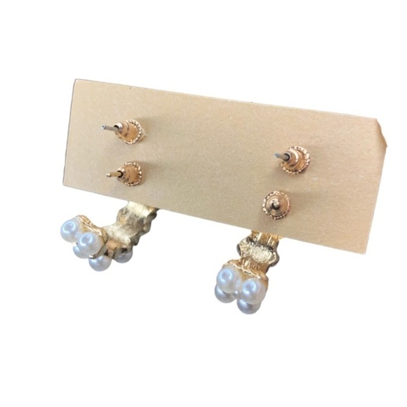 Pearl earring set - Picture 2 of 2